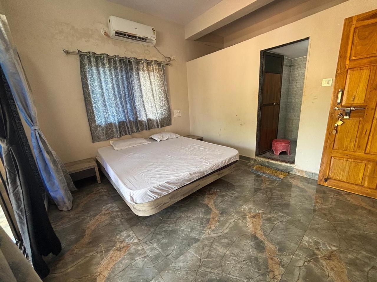 Shobhnath Home Stay Harnai Ruang foto